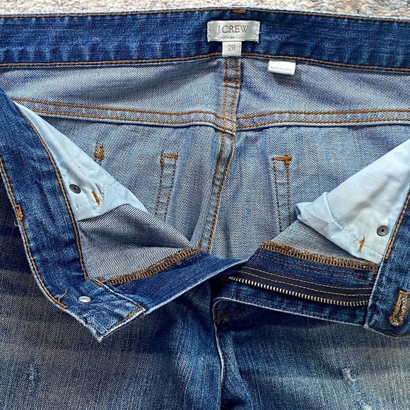 Size 28 J. Crew Distressed Boyfriend Jean - Picture 5 of 6